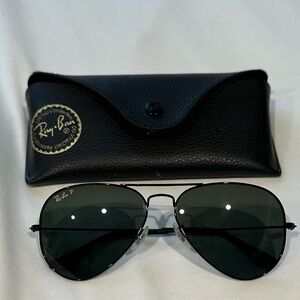 Ray-Ban Aviator Sunglasses with Case